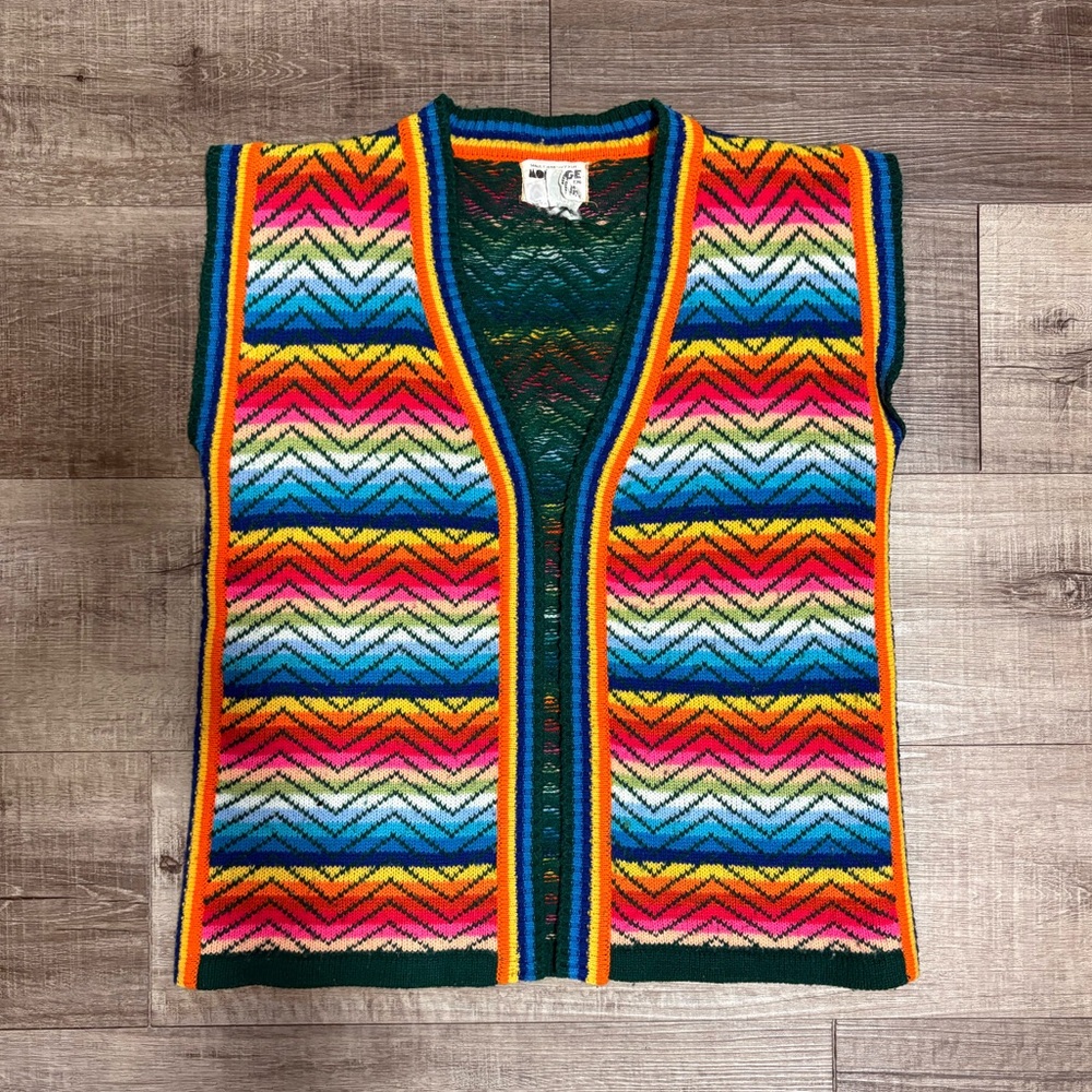 Montage Vintage Sweater Vest Made in Korea Colourful Chevron Size Medium